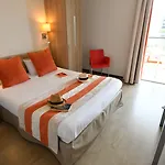 アパートホテル Appart-hotel & Golf Bordeaux -