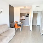 アパートホテル Appart-hotel & Golf Bordeaux - ブルージュ