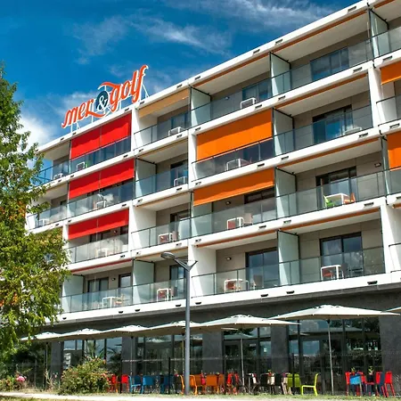 Lägenhetshotell Appart-hotel & Golf Bordeaux - 3*