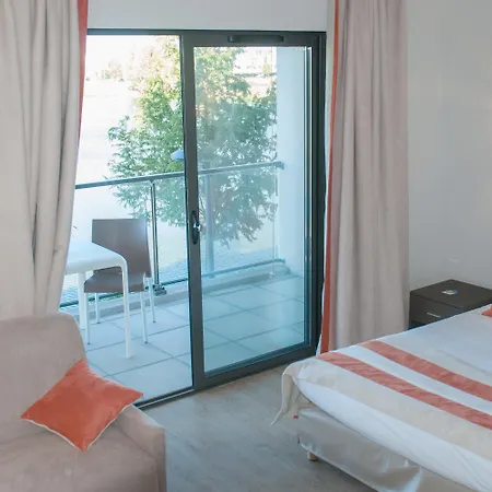 Lägenhetshotell Appart-hotel & Golf Bordeaux - Bruges