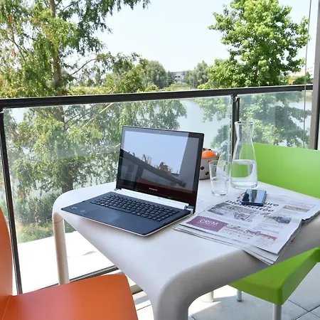 Appart-hotel & Golf Bordeaux - Lägenhetshotell 3*