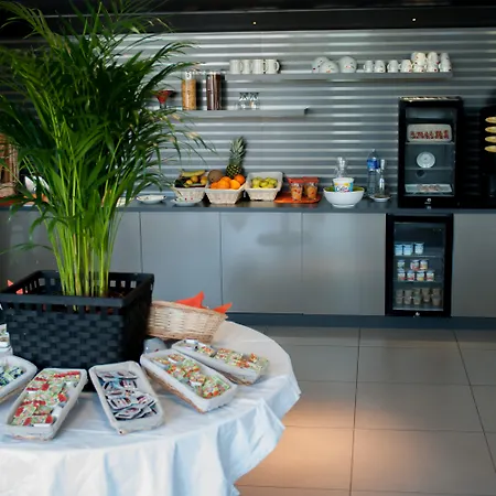 Lägenhetshotell Appart-hotel & Golf Bordeaux -