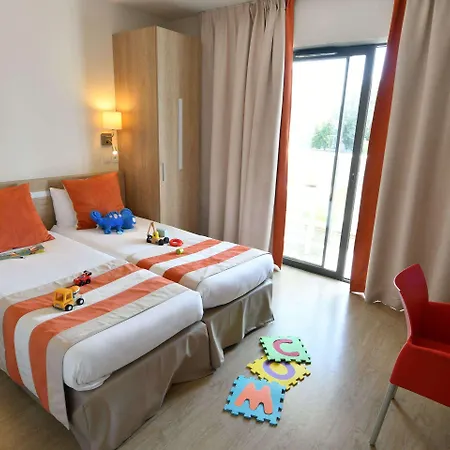 Appart-hotel & Golf Bordeaux - 3* ブルージュ