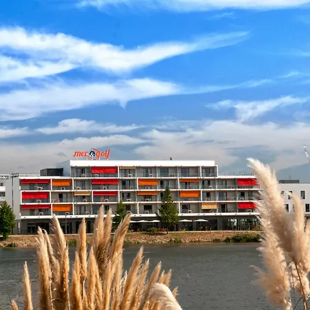 Appart-hotel & Golf Bordeaux - 3*