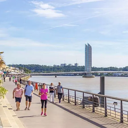 Apart Otel Appart-hotel & Golf Bordeaux -