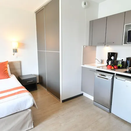 Appart-hotel & Golf Bordeaux -