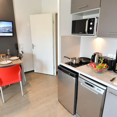 Apart Otel Appart-hotel & Golf Bordeaux -