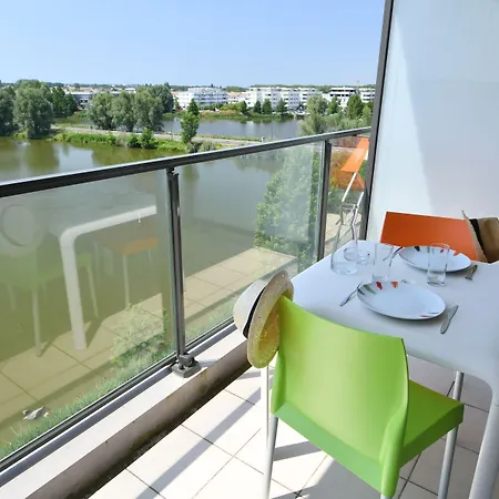Appart-hotel & Golf Bordeaux - Apart Otel 3*