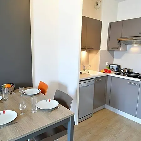 Appart-hotel & Golf Bordeaux - Hotel apartamentowy 3*