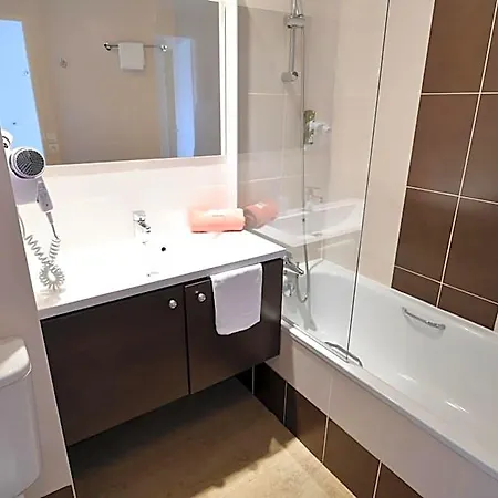 Hotel apartamentowy Appart-hotel & Golf Bordeaux - Bruges