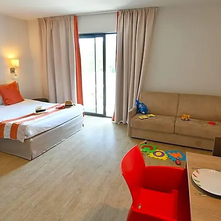 Appart-hotel & Golf Bordeaux - 3*
