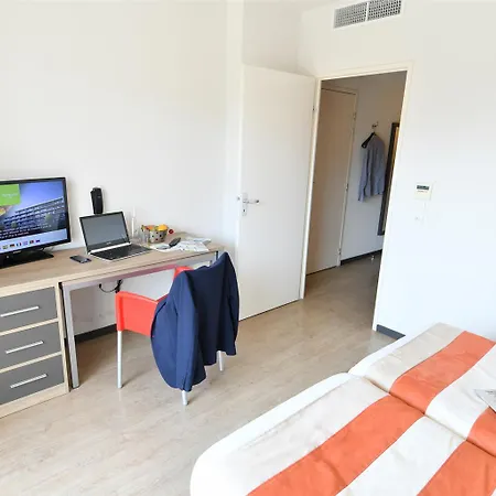 Apartmanhotel Appart-hotel & Golf Bordeaux - Bruges