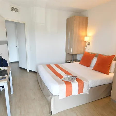 Appart-hotel & Golf Bordeaux - 3* Bruges
