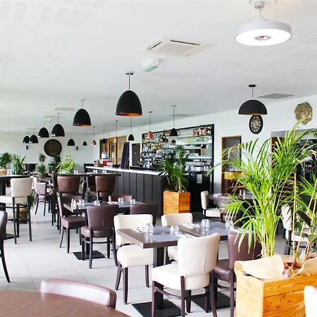 Appart-hotel & Golf Bordeaux - Bruges