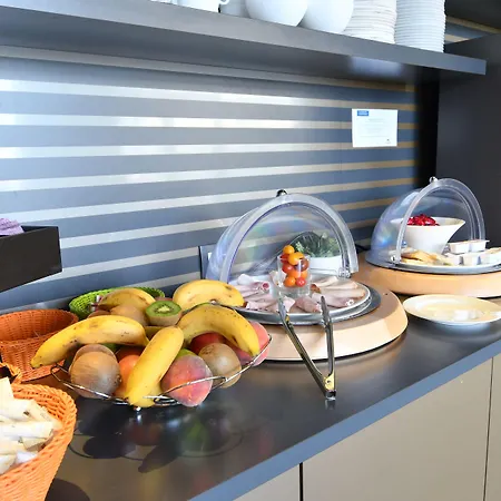 Appart-hotel & Golf Bordeaux - Lägenhetshotell 3*