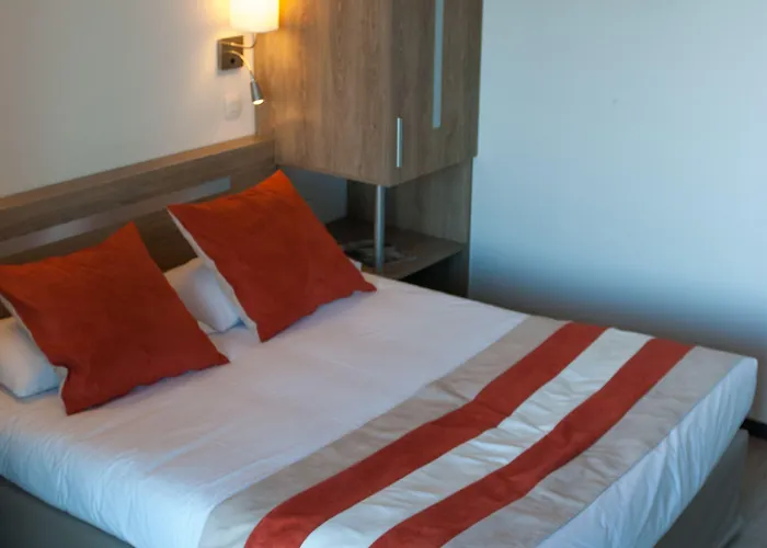 Appart-hotel & Golf Bordeaux - Aparthotel