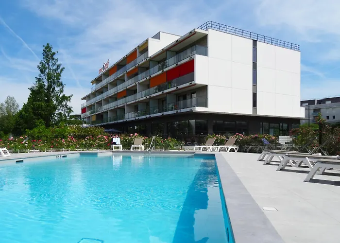 Appart-hotel & Golf Bordeaux - Aparthotel Bruges